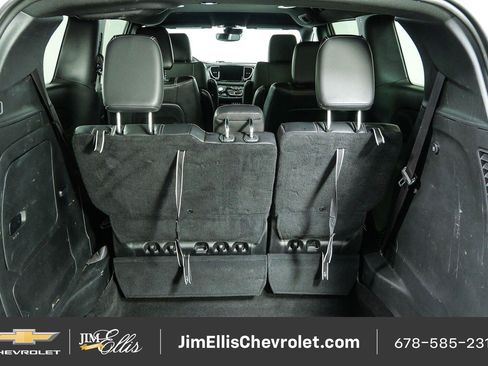 Used 2022 Chrysler Pacifica Touring-L w/ S Appearance Package FWD image 29
