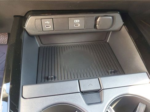 New 2026 Toyota Prius LE image 18