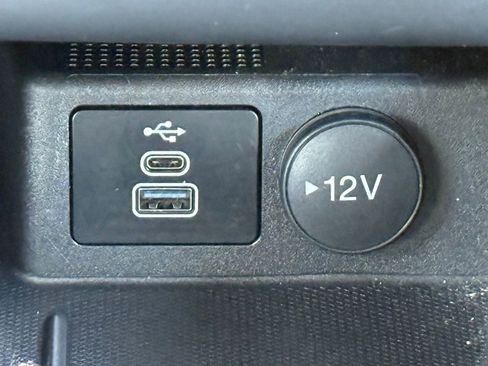 Used 2025 Ford Escape Active image 23