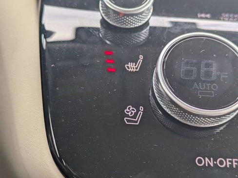 Used 2022 INFINITI QX60 Sensory w/ Vision Package image 26