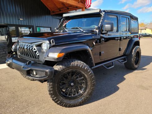 Used 2022 Jeep Wrangler Unlimited Sport image 1