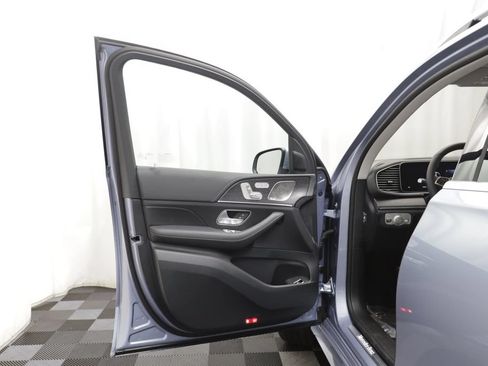 Used 2026 Mercedes-Benz GLE 580 4MATIC image 4