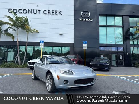 Used 2007 MAZDA MX-5 Miata Touring image 1