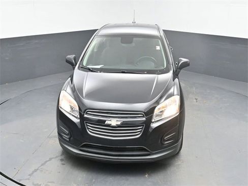 Used 2015 Chevrolet Trax LS w/ LPO, Cargo Package image 35