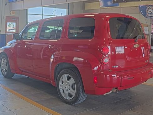 Used 2011 Chevrolet HHR LT FWD image 3