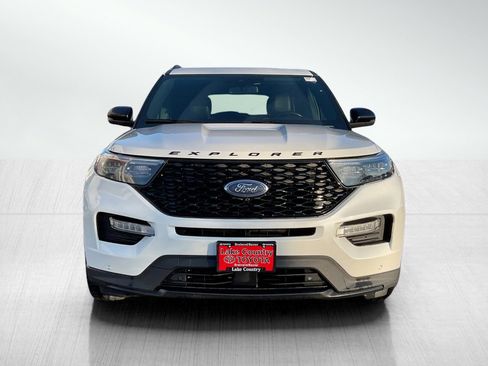 Used 2022 Ford Explorer ST w/ ST Street Pack image 8