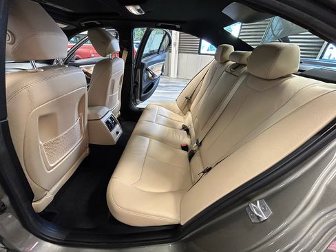 Used 2018 BMW 330i xDrive Sedan AWD/4WD image 52