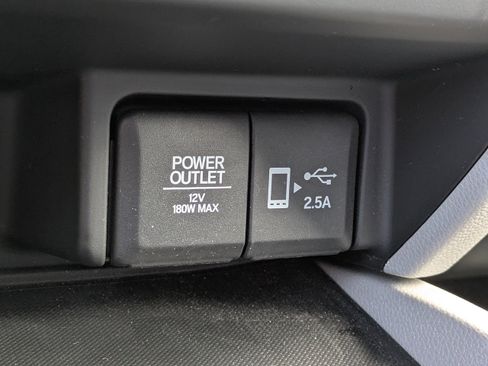 Used 2019 Honda Pilot Touring image 26