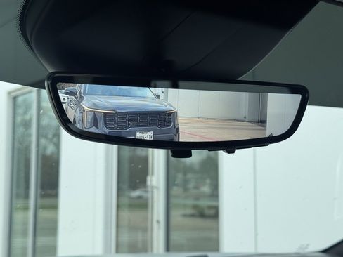 Used 2024 Cadillac Escalade Sport Platinum w/ LPO, ONYX Package image 33