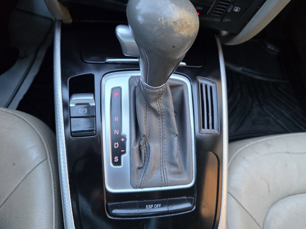 Used 2009 Audi A4 2.0T Premium AWD/4WD image 31