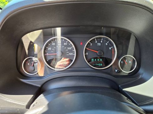 Used 2012 Jeep Patriot Limited w/ Sun/Sound Group AWD/4WD image 12