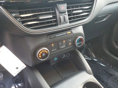 Used 2023 Ford Escape FWD image 17