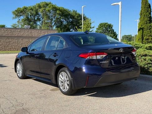 Used 2024 Toyota Corolla LE w/ LE Convenience Package FWD image 5