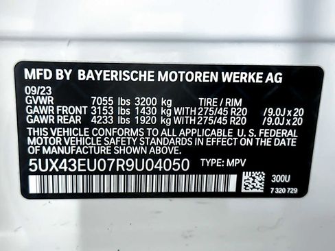 Used 2024 BMW X5 xDrive50e image 30