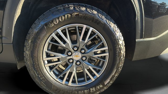Used 2025 Chevrolet Traverse LT w/ LPO, Floor Liner Package AWD/4WD image 30