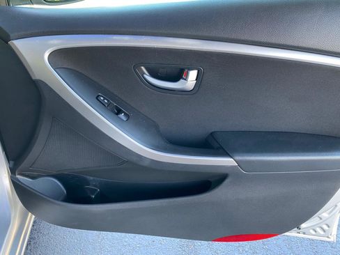 Used 2014 Hyundai Elantra GT FWD image 42