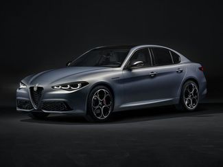Used 2024 Alfa Romeo Giulia Veloce video 1