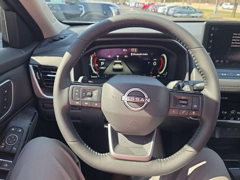 New 2026 Nissan Rogue Platinum image 19