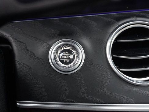 Used 2022 Mercedes-Benz E 450 4MATIC Sedan image 48