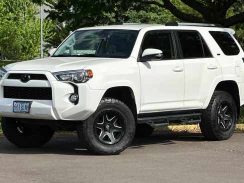 Used 2019 Toyota 4Runner SR5 Premium AWD/4WD image 1