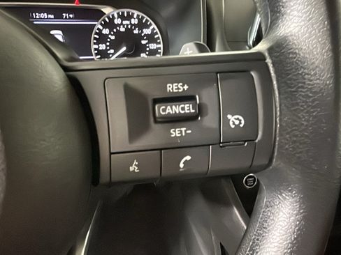 Used 2023 Nissan Rogue S AWD/4WD image 17