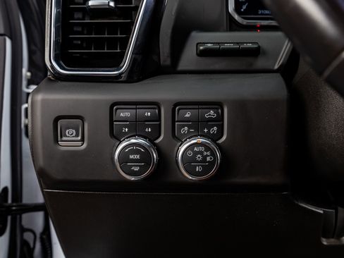 Used 2024 GMC Sierra 3500 Denali Ultimate image 21