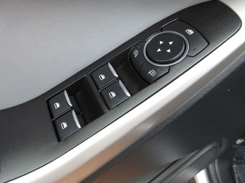 Certified 2022 Ford Explorer XLT w/ Equipment Group 202A image 10