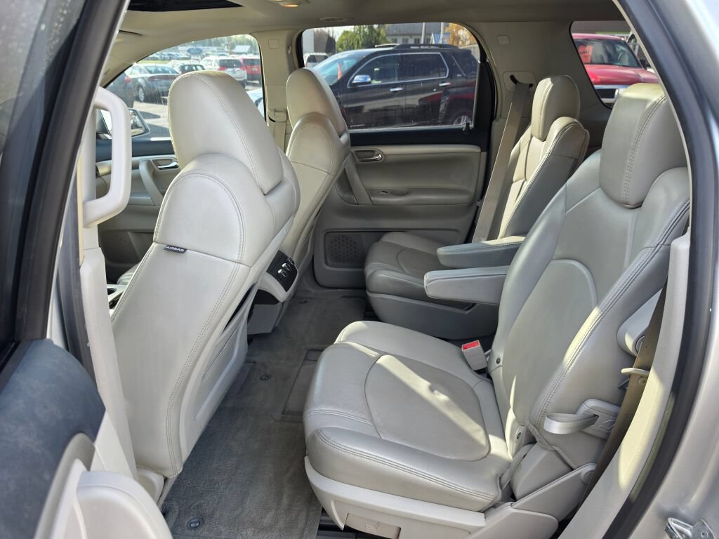 Used 2009 Saturn Outlook XE w/ Premium Trim Package AWD/4WD image 19