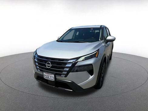 Used 2025 Nissan Rogue SV FWD image 7