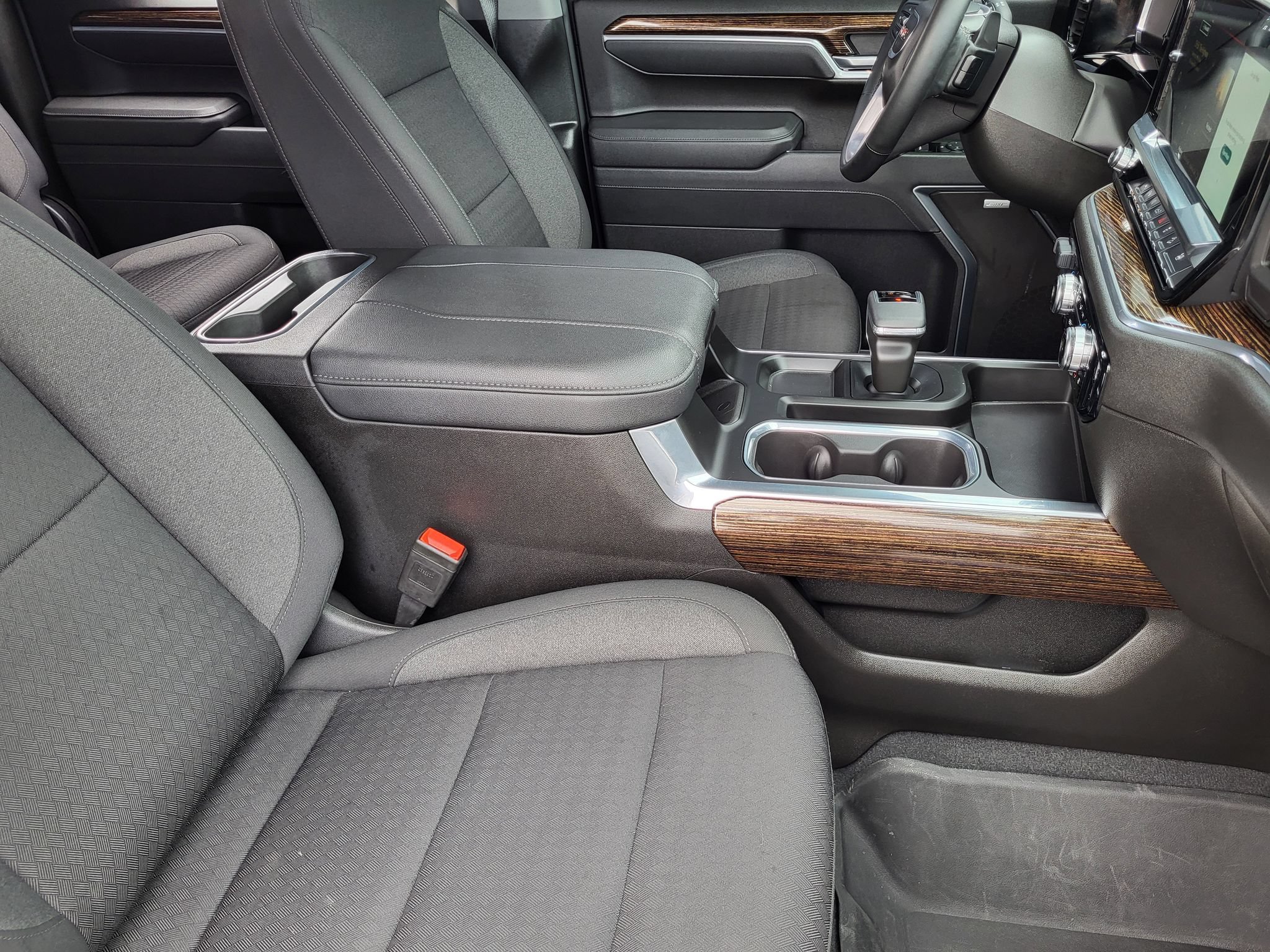 Used 2025 GMC Sierra 1500 Elevation AWD/4WD image 11
