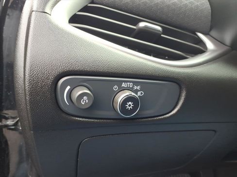 Used 2025 Chevrolet Malibu LT FWD image 17