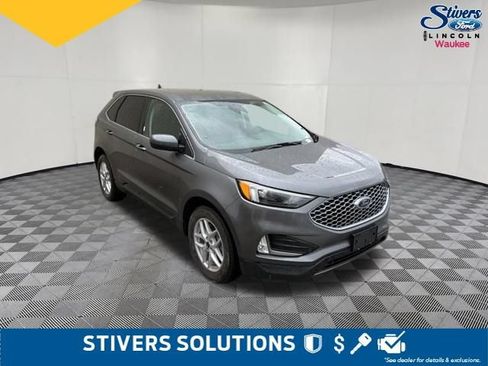 Used 2023 Ford Edge SEL w/ Convenience Package AWD/4WD image 3