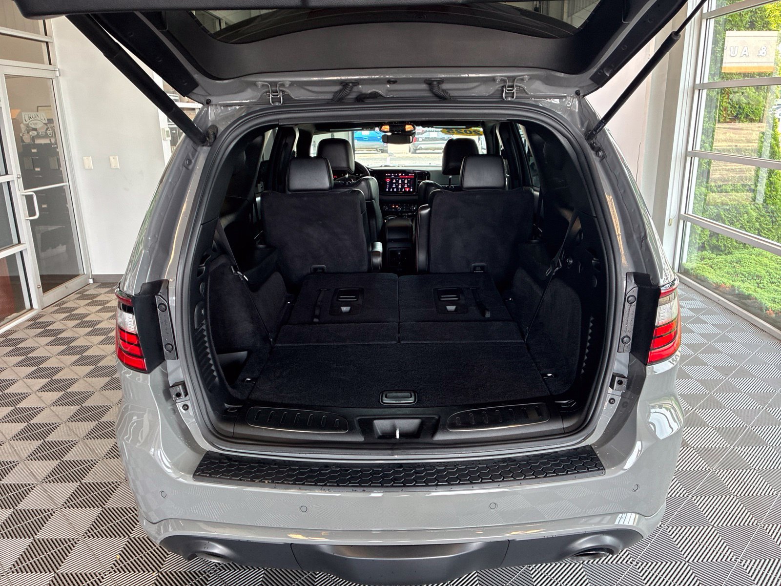 Used 2025 Dodge Durango R/T AWD/4WD image 12