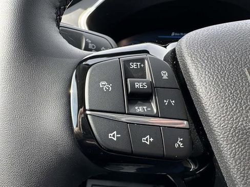 Used 2025 Ford Escape Platinum image 14