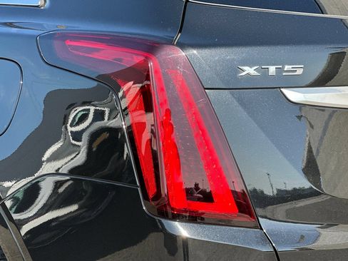 Used 2023 Cadillac XT5 Premium Luxury FWD image 39