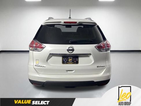 Used 2016 Nissan Rogue SV w/ SV Premium Package AWD/4WD image 5