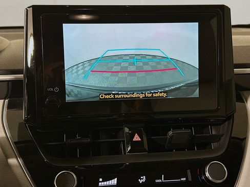 Used 2025 Toyota Corolla Cross L FWD image 24