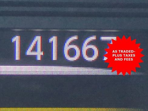 Used 2018 Nissan Titan SV image 26