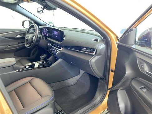 Used 2024 Buick Envista Sport Touring w/ Convenience I Package image 36