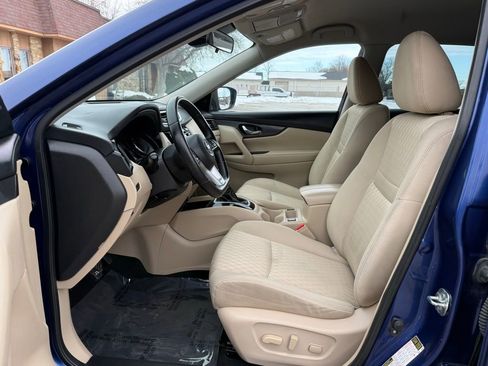 Used 2020 Nissan Rogue SV AWD/4WD image 10