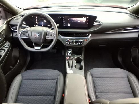 Used 2024 Buick Envista Preferred w/ Convenience I Package FWD image 25