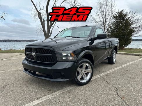 Used 2014 RAM 1500 Express AWD/4WD image 1