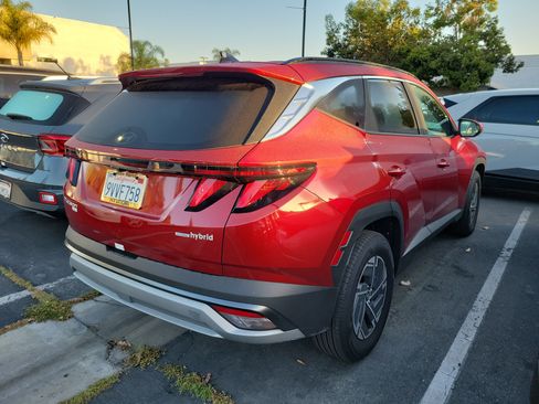 Certified 2025 Hyundai Tucson Blue AWD/4WD image 4