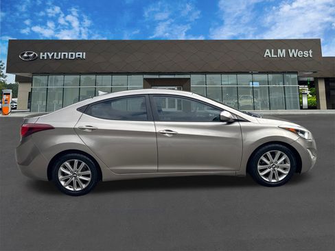 Used 2015 Hyundai Elantra SE w/ Option Group 02 image 4
