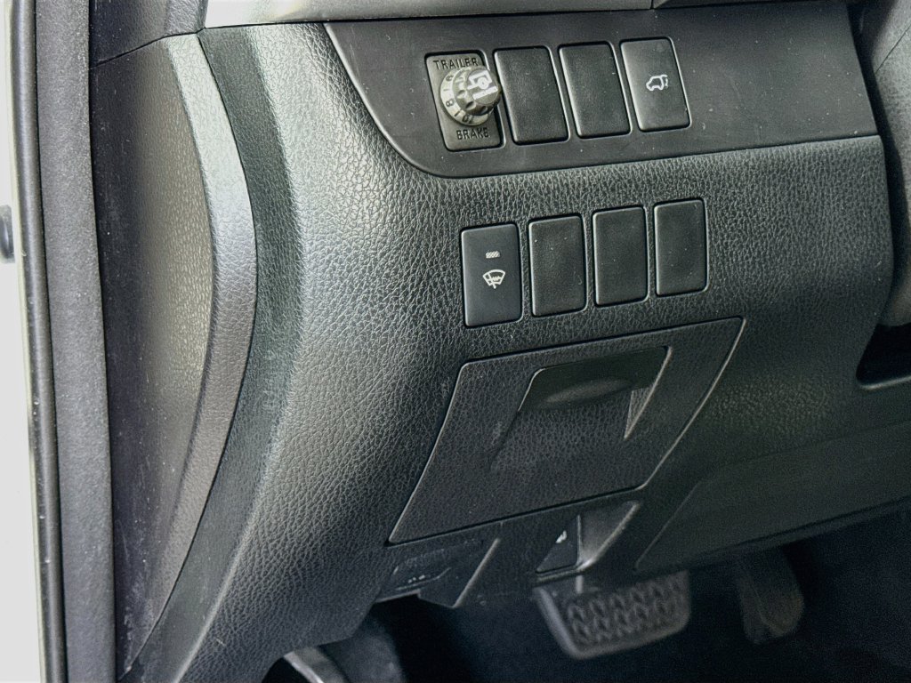 Used 2015 Toyota Highlander XLE AWD/4WD image 11