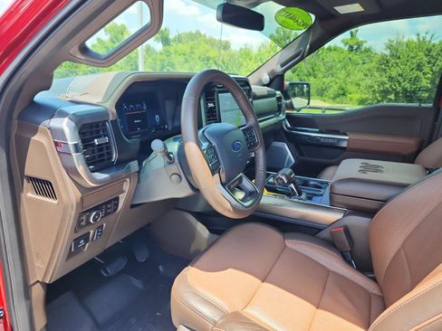 Used 2025 Ford F150 King Ranch w/ FX4 Off-Road Package AWD/4WD image 17