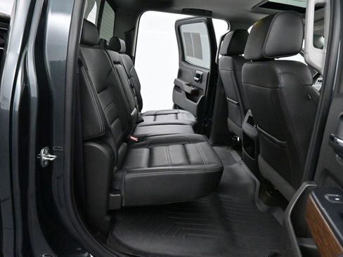 Used 2017 GMC Sierra 2500 Denali w/ Duramax Plus Package AWD/4WD image 36
