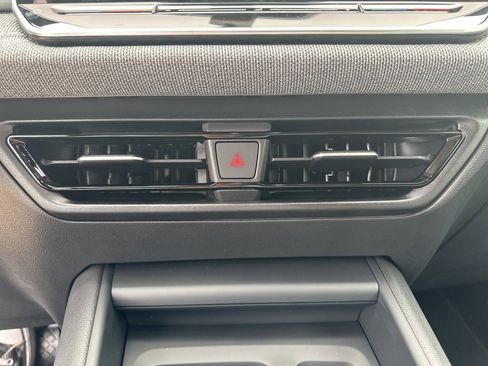 New 2025 Volkswagen Tiguan S image 18