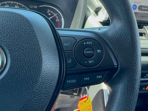 Certified 2023 Toyota RAV4 LE AWD/4WD image 16