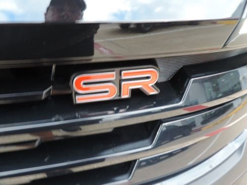 New 2026 Nissan Kicks SR image 10